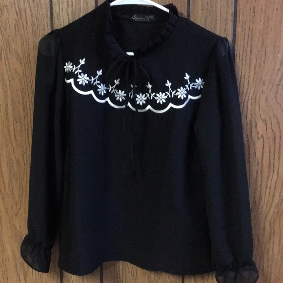 Shirts - Picture 3 of 8